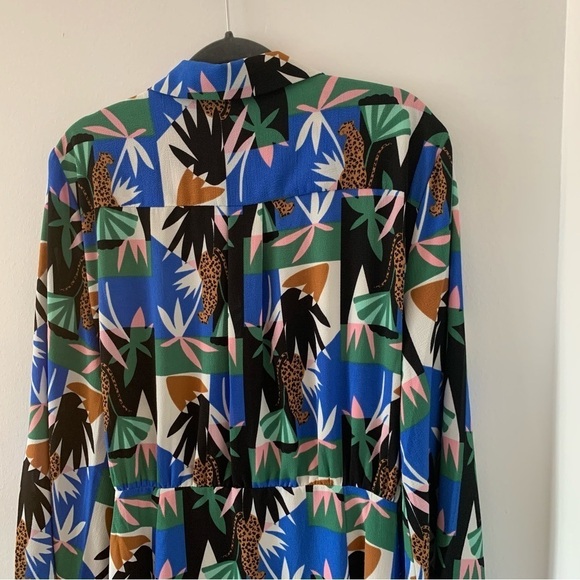 Donna Morgan Long Sleeve Collared Wrap Colorful Midi Dress In White/Jungle Blue - Picture 10 of 13